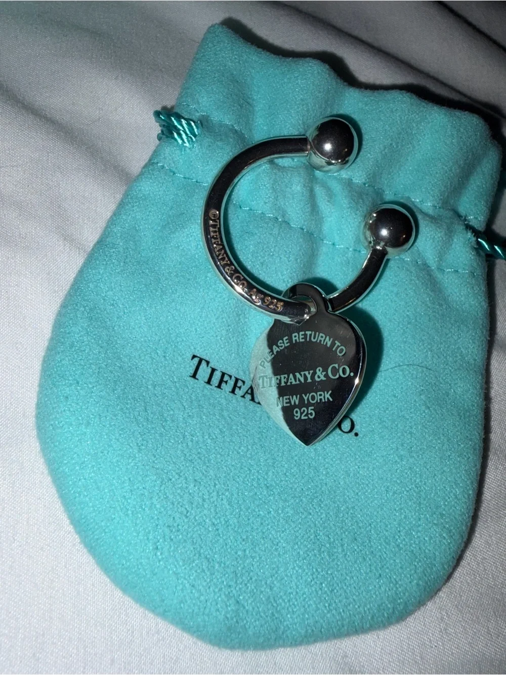 Tiffany & Co. Silver Key Ring Return to Tiffany heart in Tiffany blue lettering